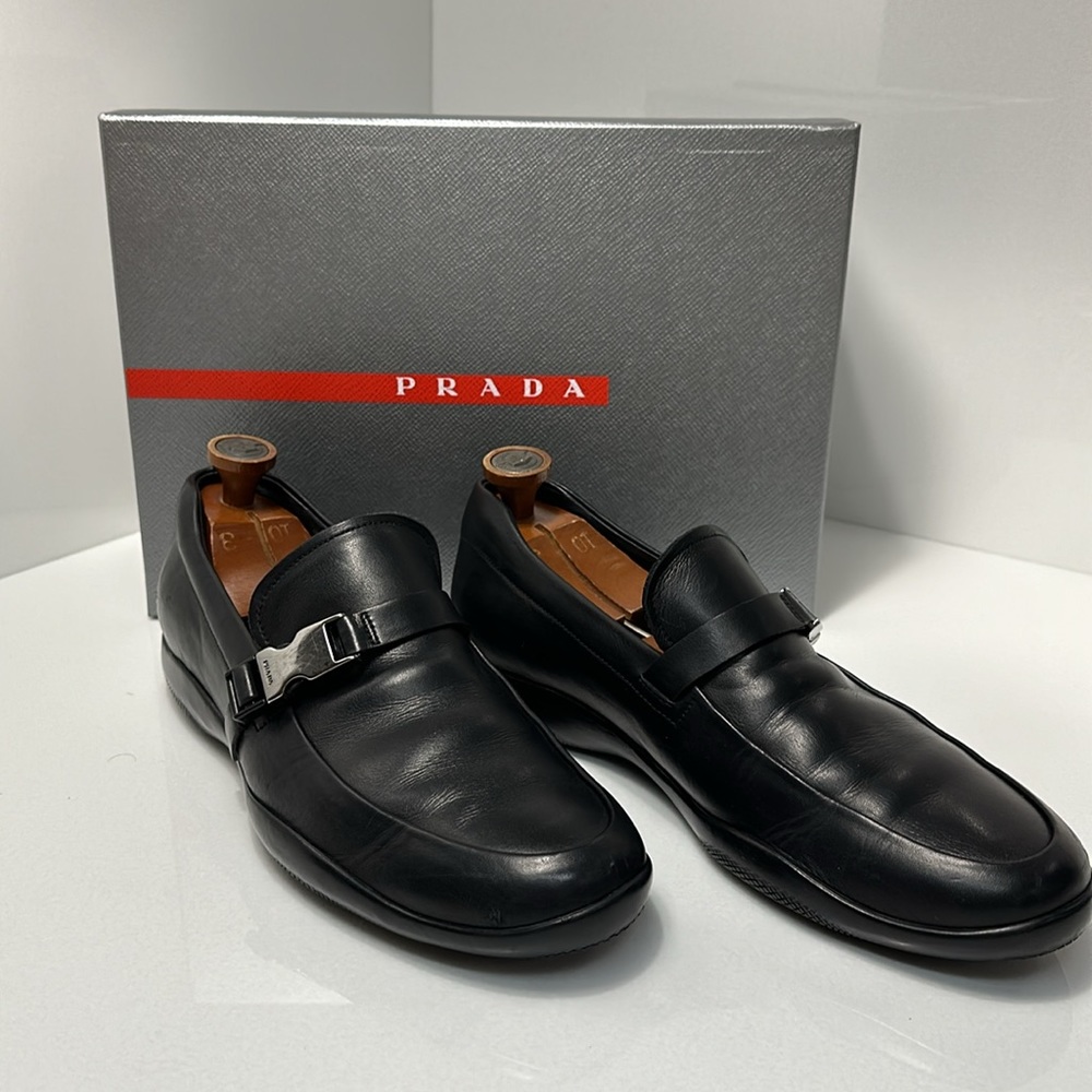 Prada men’s Spazzolato Rois buckle loafers size 9.5 PS1187 black leather shoes - Picture 2 of 12